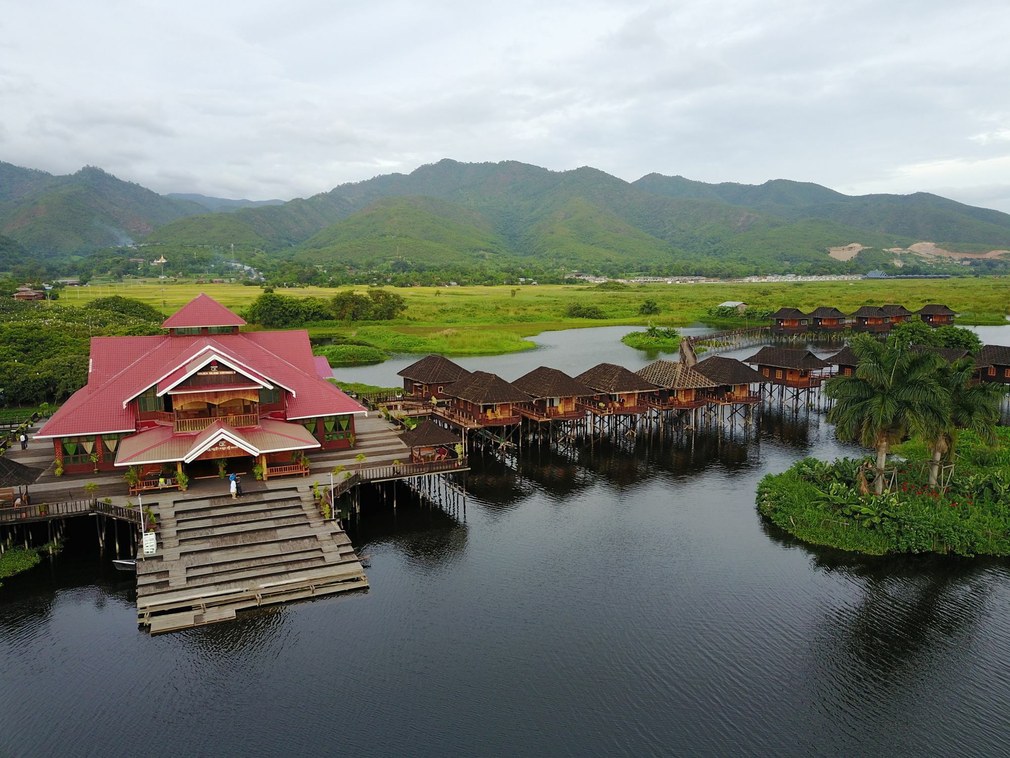 Golden Island Cottages Thale U Hotel Ywama Exteriér fotografie