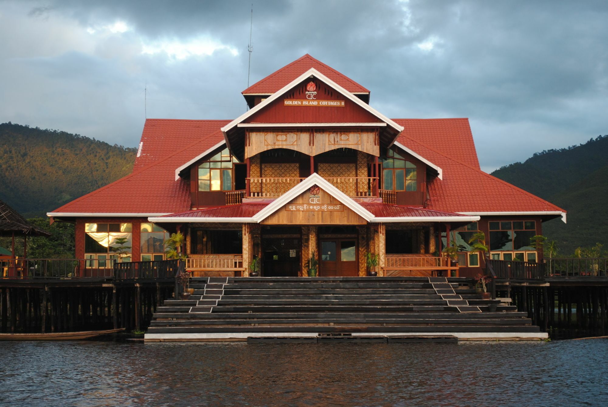 Golden Island Cottages Thale U Hotel Ywama Exteriér fotografie
